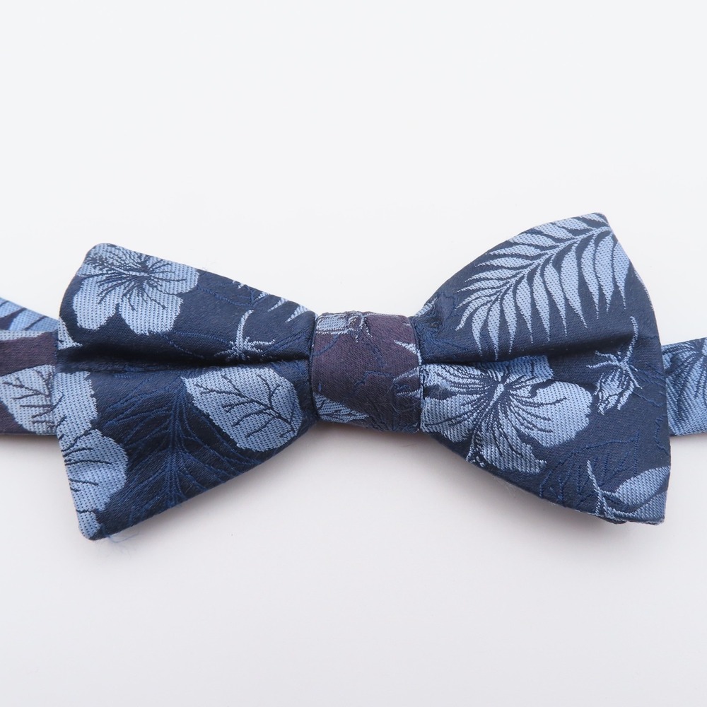Express Bow Tie Blue Floral Hawaiian 2.25" Wide Pre Tie Silk